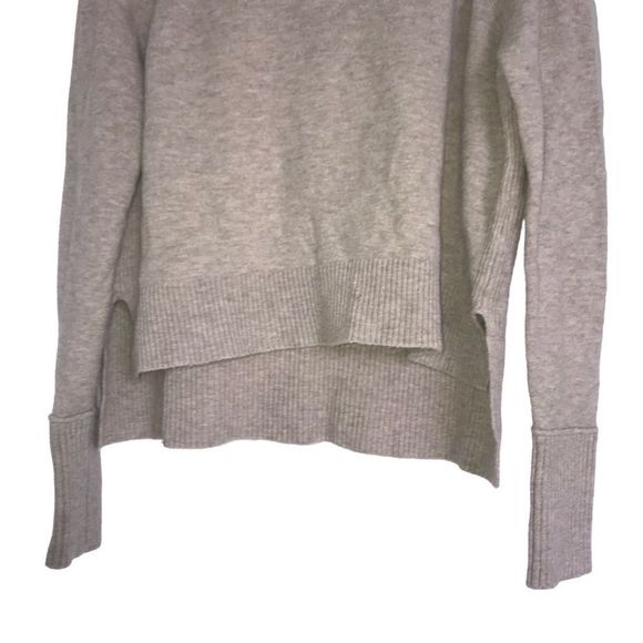 Cozy Beige Merino Alpaca Turtleneck Sweater - Picture 4 of 7